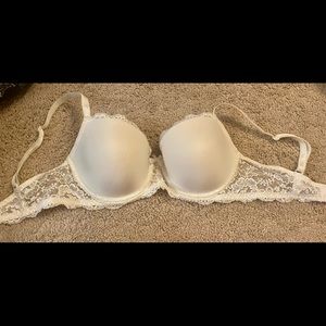 Victoria’s Secret Dream Angels bra